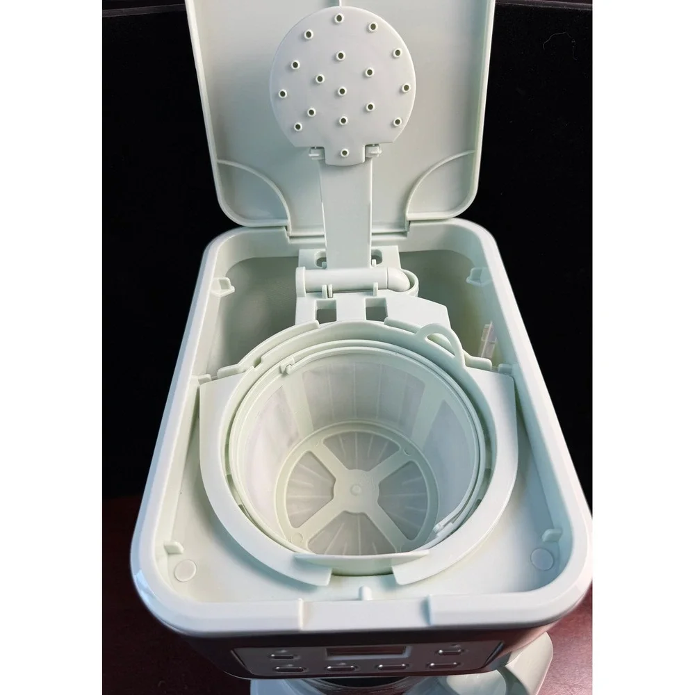 Taylor Swoden Lydia: 12 Cup Programmable Coffee Maker, Mint Green NEW, WORKS